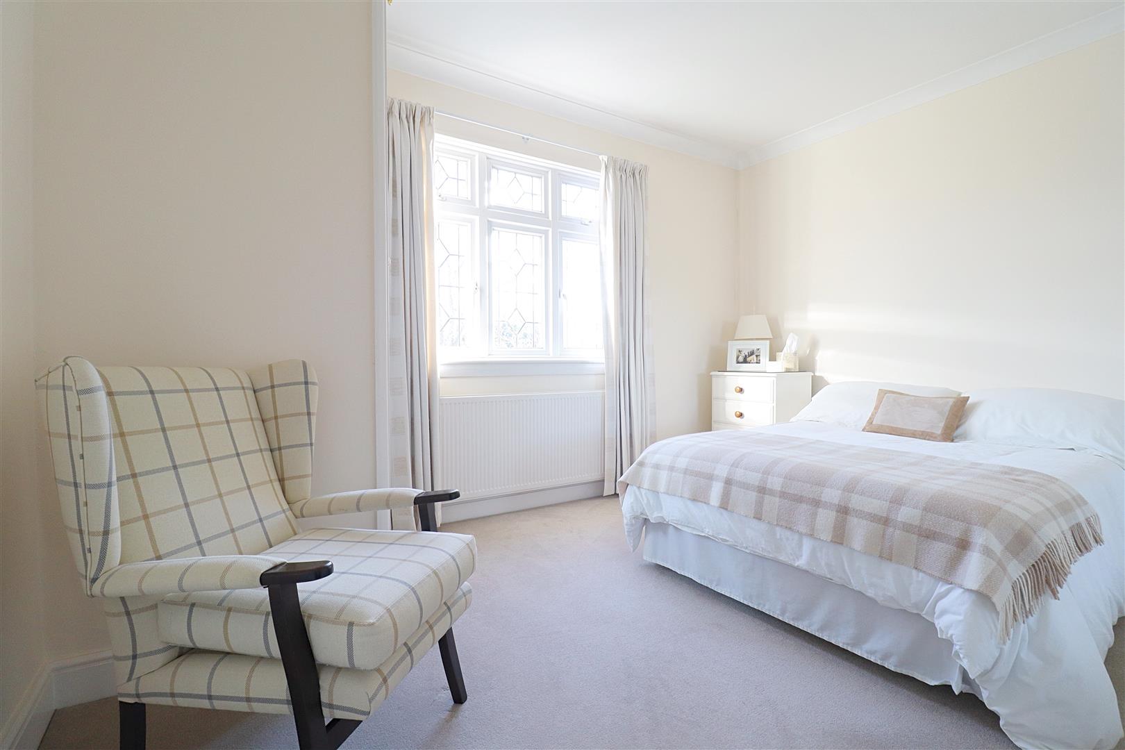 32062098 Ardleigh Green Road, Hornchurch Branocs Estates